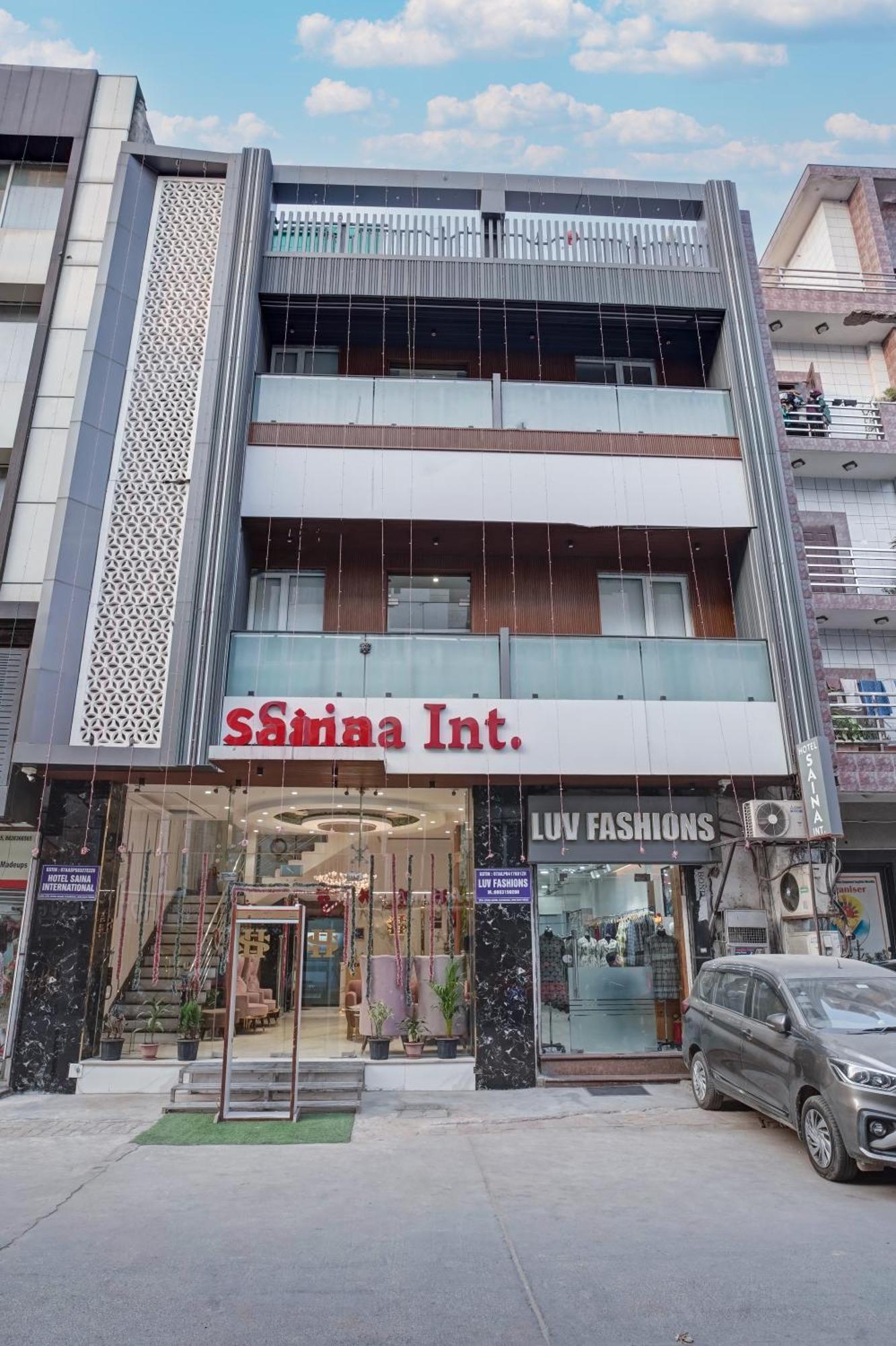 Hotel Saina International New Delhi Exterior photo
